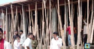 सड़क की जमीन पर मकान की छत का छज्जा बनाने पर नप ने लगाई रोक