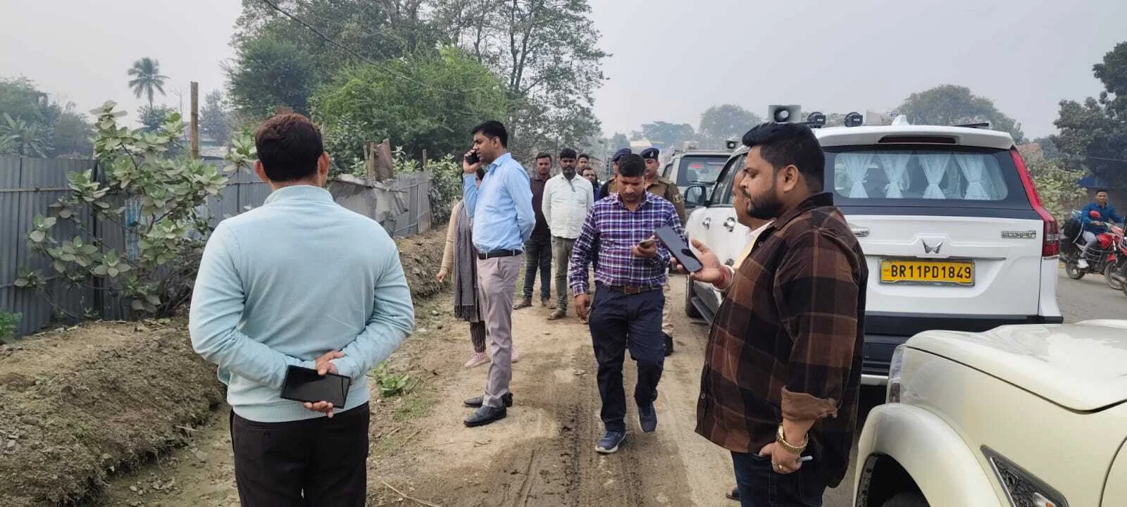 एसएच 58 पर गंदा पानी से चौसावासियों को मिलेगी मुक्ति, डीडीसी ने नाला निर्माण के लिए दिए निर्देश।