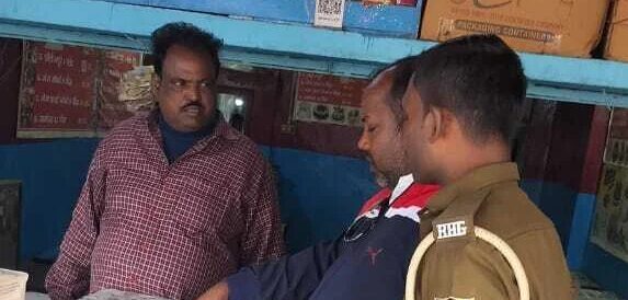 सार्वजनिक स्थानों पर गंदगी फैलाने के आरोप में 24 घंटे के अंदर मांगा जवाब