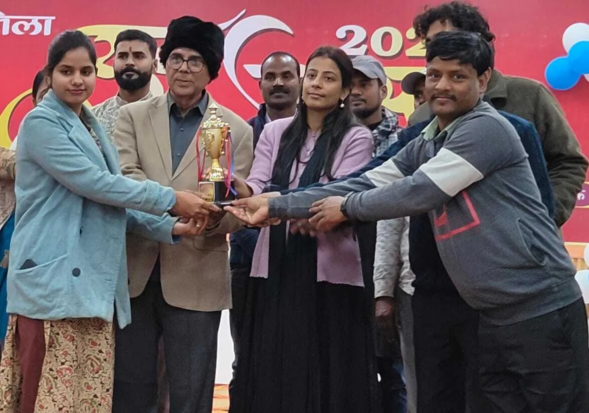 युवा उत्सव 2025 के दूसरे दिन विज्ञान मेला में इंजीनियरिंग कॉलेज के बच्चों का दबदबा