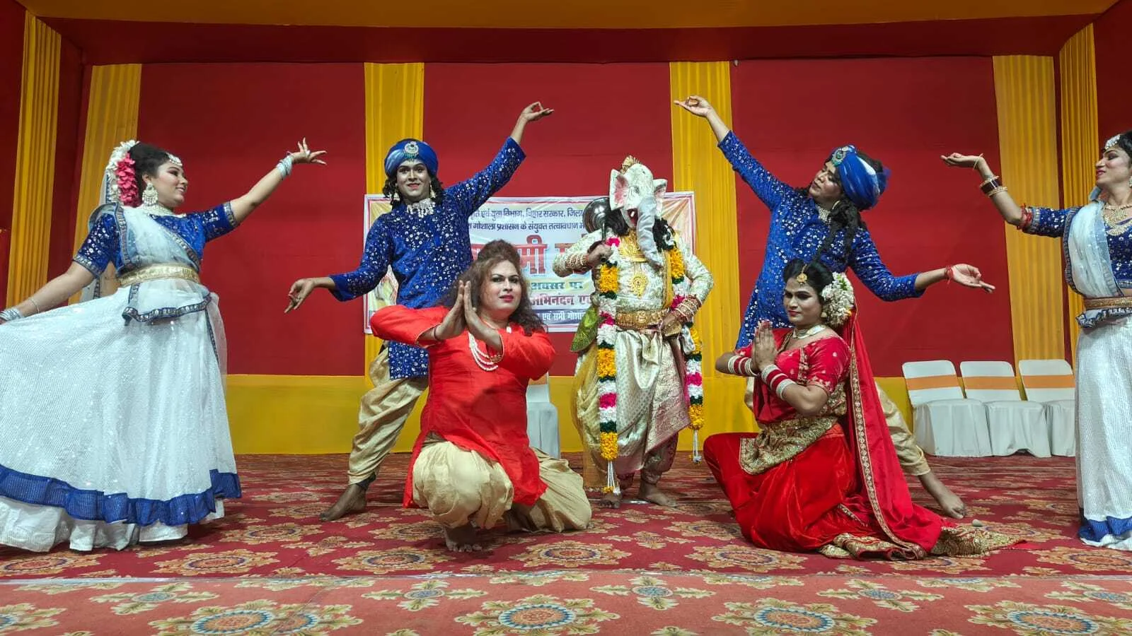 गोपाष्टमी महोत्सव प्रारंभ : डॉ आरके पप्पू ने किया कृष्णलीला कार्यक्रम का उद्घाटन