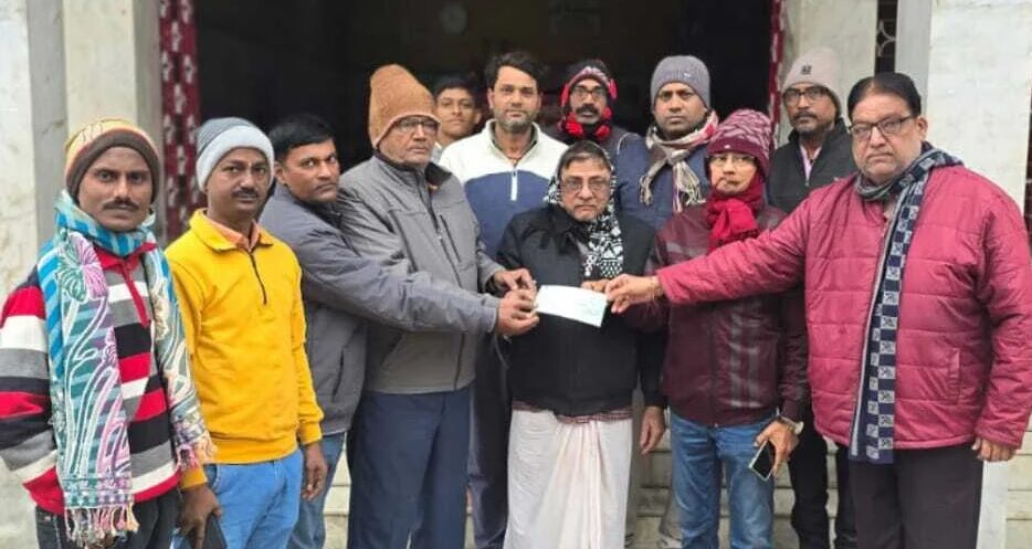 श्री बड़ी दुर्गा स्थान को दुर्गा पूजा–2025 में जिला स्तर पर प्रथम स्थान, प्रशासन ने ₹25 हजार की प्रोत्साहन राशि देकर किया सम्मानित