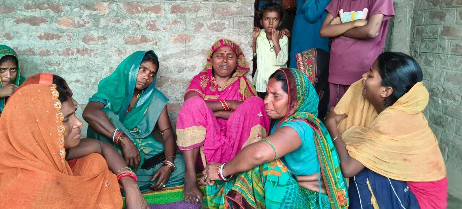 महाराष्ट्र गए मजदूर का छह माह से कोई सुराग नहीं, परिजनों का रो – रो कर बुरा हाल