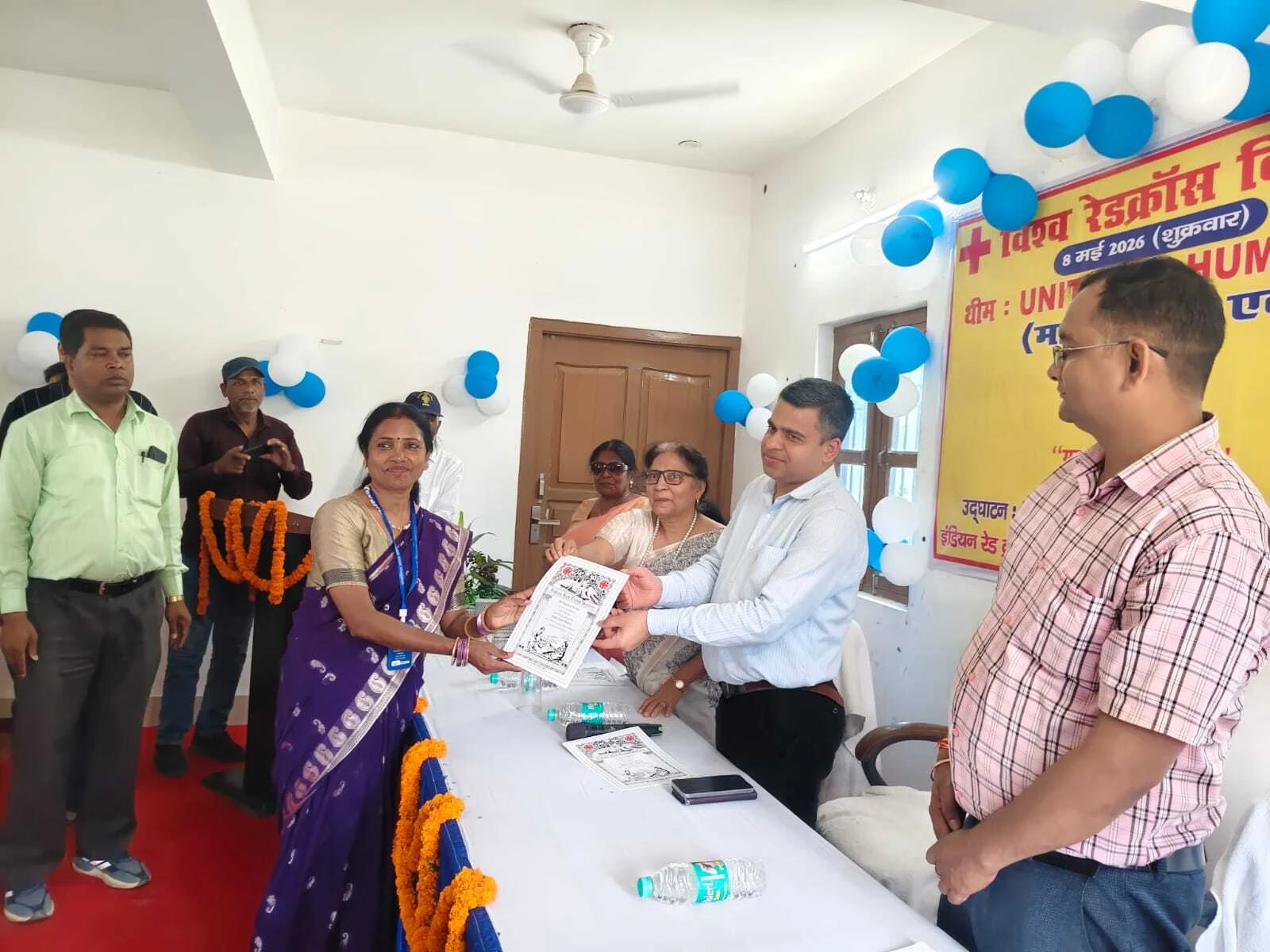 विश्व रेड क्रॉस दिवस पर भव्य समारोह आयोजित, आजीवन सदस्यों को प्रमाण-पत्र वितरित