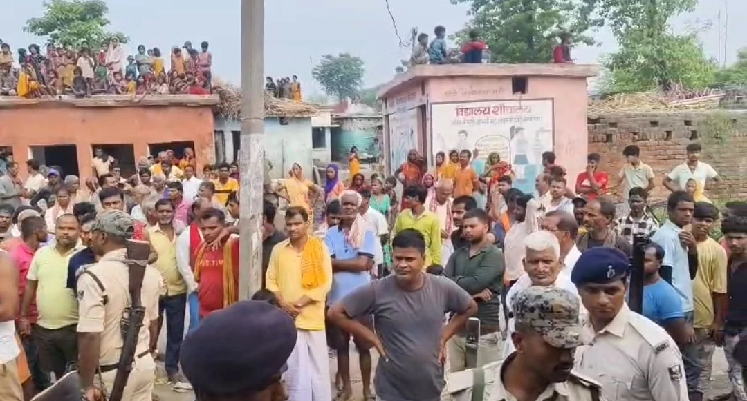 भाई ने सो रहे छोटे भाई की गोली मार कर दी हत्या, खुद को भी उड़ाया