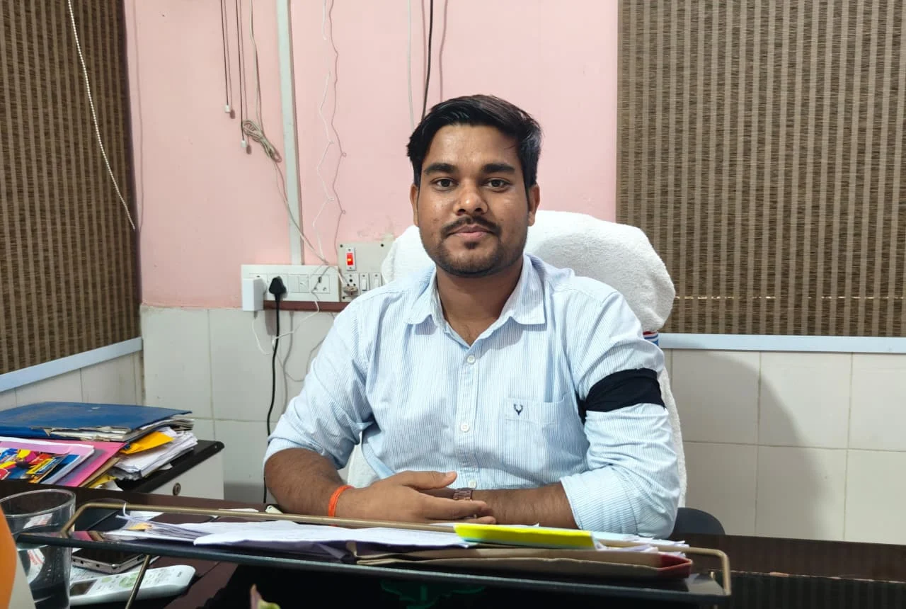 बिहार ग्रामीण विकास सेवा संघ का राज्यव्यापी शांतिपूर्ण विरोध जारी, पतरघट बीडीओ तीसरे दिन भी काली पट्टी बांधकर ड्यूटी पर रहे