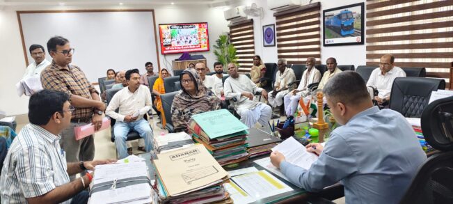 जनसुनवाई में 24 आवेदनों पर सुनवाई, संबंधित पदाधिकारियों को त्वरित निष्पादन के निर्देश